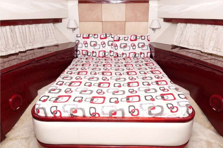 Alicia 52ft private yacht charter in Dubai — photo 5