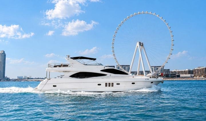 Majesty 77ft yacht in Dubai