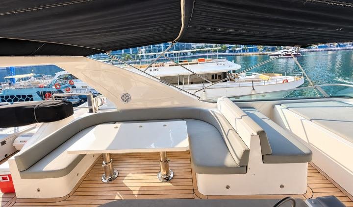 Majesty 77ft private yacht charter in Dubai — photo 4