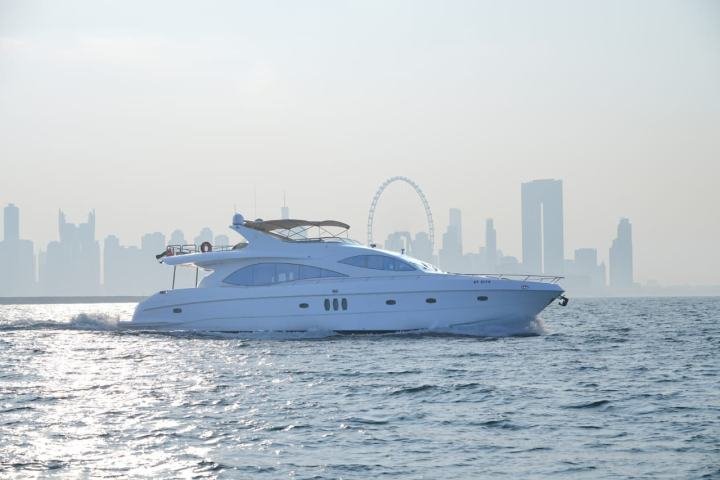 Majesty 88ft private yacht charter in Dubai — photo 4