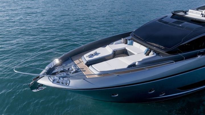Riva 82ft private yacht charter in Dubai — photo 3