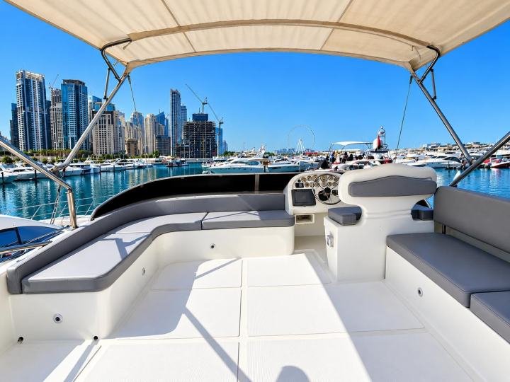 Silfra 66ft private yacht charter in Dubai — photo 4
